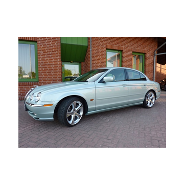Bereits gecheckt: Jaguar S Type 02